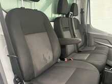 Ford Transit 2.0 350 EcoBlue HD Leader Chassis Cab 2dr Diesel Manual RWD L4 Euro 6 (s/s) (130 ps) 2.0 2dr Luton - U2988