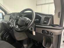 Ford Transit 2.0 350 EcoBlue HD Leader Chassis Cab 2dr Diesel Manual RWD L4 Euro 6 (s/s) (130 ps) 2.0 2dr Luton - U2988