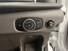 Ford Transit 2.0 350 EcoBlue HD Leader Chassis Cab 2dr Diesel Manual RWD L4 Euro 6 (s/s) (130 ps) 2.0 2dr Luton - U2988