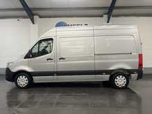 Mercedes-Benz Sprinter 2.0 315 CDI Premium Panel Van 5dr Diesel G-Tronic FWD L2 H2 Euro 6 (s/s) (150 ps) - U2991