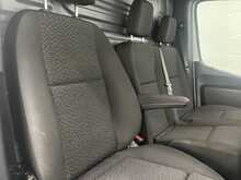 Mercedes-Benz Sprinter 2.0 315 CDI Premium Panel Van 5dr Diesel G-Tronic FWD L2 H2 Euro 6 (s/s) (150 ps) - U2991