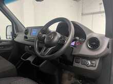 Mercedes-Benz Sprinter 2.0 315 CDI Premium Panel Van 5dr Diesel G-Tronic FWD L2 H2 Euro 6 (s/s) (150 ps) - U2991