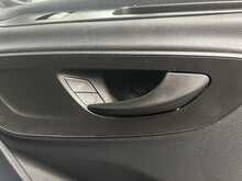 Mercedes-Benz Sprinter 2.0 315 CDI Premium Panel Van 5dr Diesel G-Tronic FWD L2 H2 Euro 6 (s/s) (150 ps) - U2991