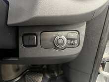 Mercedes-Benz Sprinter 2.0 315 CDI Premium Panel Van 5dr Diesel G-Tronic FWD L2 H2 Euro 6 (s/s) (150 ps) - U2991
