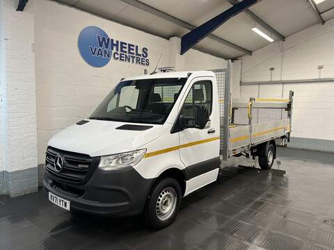 Mercedes-Benz Sprinter 2.0 315 CDI Progressive Dropside 2dr Diesel Manual RWD L3 Euro 6 (s/s) (150 ps) 2.0 2dr Dropside Manual Diesel