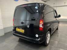 Vauxhall Combo 1.5 Turbo D 2300 Pro Panel Van 5dr Diesel Manual L1 H1 Euro 6 (s/s) (100 ps) - U3000