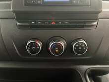 Renault Master Master SWB Panel Van 2.3 Manual Diesel - U3001