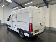 Mercedes-Benz Sprinter 2.0 317 CDI Progressive Fridge Van 5dr Diesel Manual RWD L2 H2 Euro 6 (s/s) (170 ps) - U3004