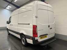 Mercedes-Benz Sprinter 2.0 315 CDI Progressive Panel Van 5dr Diesel Manual RWD L2 H2 Euro 6 (s/s) (150 ps) - U3005