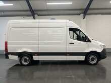 Mercedes-Benz Sprinter 2.0 315 CDI Progressive Panel Van 5dr Diesel Manual RWD L2 H2 Euro 6 (s/s) (150 ps) - U3005