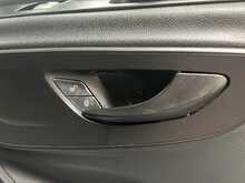 Mercedes-Benz Sprinter 2.0 315 CDI Progressive Panel Van 5dr Diesel Manual RWD L2 H2 Euro 6 (s/s) (150 ps) - U3005