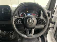Mercedes-Benz Sprinter 2.0 315 CDI Progressive Panel Van 5dr Diesel Manual RWD L2 H2 Euro 6 (s/s) (150 ps) - U3005