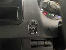 Mercedes-Benz Sprinter 2.0 315 CDI Progressive Panel Van 5dr Diesel Manual RWD L2 H2 Euro 6 (s/s) (150 ps) - U3005