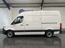 Mercedes-Benz Sprinter 2.0 315 CDI Progressive Panel Van 5dr Diesel G-Tronic RWD L2 H2 Euro 6 (s/s) (150 ps) - U3014
