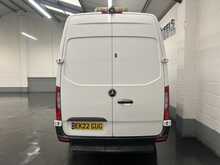 Mercedes-Benz Sprinter 2.0 315 CDI Progressive Panel Van 5dr Diesel G-Tronic RWD L2 H2 Euro 6 (s/s) (150 ps) - U3014