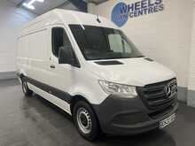 Mercedes-Benz Sprinter 2.0 315 CDI Progressive Panel Van 5dr Diesel G-Tronic RWD L2 H2 Euro 6 (s/s) (150 ps) - U3014
