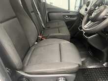 Mercedes-Benz Sprinter 2.0 315 CDI Progressive Panel Van 5dr Diesel G-Tronic RWD L2 H2 Euro 6 (s/s) (150 ps) - U3014