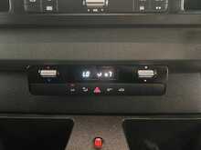 Mercedes-Benz Sprinter 2.0 315 CDI Progressive Panel Van 5dr Diesel G-Tronic RWD L2 H2 Euro 6 (s/s) (150 ps) - U3014