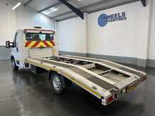 Peugeot Boxer 2.2 BlueHDi 335 Professional Premium + Recovery Truck 2dr Diesel Manual L2 Euro 6 (s/s) (140 ps) 2.2 - U3016
