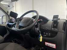Peugeot Boxer 2.2 BlueHDi 335 Professional Premium + Recovery Truck 2dr Diesel Manual L2 Euro 6 (s/s) (140 ps) 2.2 - U3016