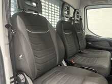 Iveco Daily 2.3D HPI 14V 35C 3450 Dropside 2dr Diesel Manual L4 Euro 6 (s/s) (DRW) (136 ps) 2.3 2dr Dropside - U3017