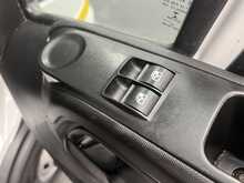 Iveco Daily 2.3D HPI 14V 35C 3450 Dropside 2dr Diesel Manual L4 Euro 6 (s/s) (DRW) (136 ps) 2.3 2dr Dropside - U3017