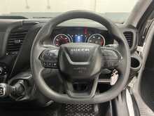 Iveco Daily 2.3D HPI 14V 35C 3450 Dropside 2dr Diesel Manual L4 Euro 6 (s/s) (DRW) (136 ps) 2.3 2dr Dropside - U3017