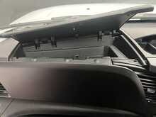 Iveco Daily 2.3D HPI 14V 35C 3450 Dropside 2dr Diesel Manual L4 Euro 6 (s/s) (DRW) (136 ps) 2.3 2dr Dropside - U3017