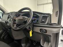Ford Transit 350 EcoBlue Leader Crew Cab L4 Dropside 2.0 4dr Dropside Manual Diesel - U3025