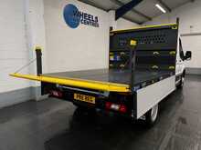 Ford Transit 350 EcoBlue Leader 2.0 4dr Double Cab Tipper Manual Diesel 2.0 4dr Tipper Manual Diesel - U3030