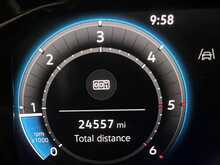 Volkswagen Crafter 2.0 TDI CR35 Commerce Panel Van 5dr Diesel Manual FWD MWB High Roof Euro 6 (s/s) (140 ps) - U3042