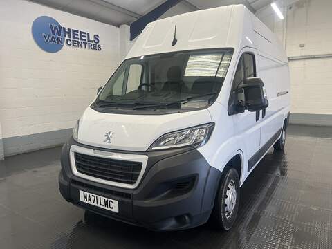 Peugeot Boxer 1.5 BlueHDi 1000 Professional Premium + Standard Panel Van 5dr Diesel Manual SWB Euro 6 (s/s) (100 bhp)