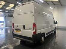 Peugeot Boxer 2.2 BlueHDi 335 Professional Panel Van 5dr Diesel Manual L3 H3 Euro 6 (s/s) (140 ps) 2.2 5dr Panel - U3043
