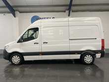 Mercedes-Benz Sprinter 2.0 315 CDI Premium Panel Van 5dr Diesel G-Tronic FWD L2 H2 Euro 6 (s/s) (150 ps) - U3048