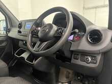 Mercedes-Benz Sprinter 2.0 315 CDI Premium Panel Van 5dr Diesel G-Tronic FWD L2 H2 Euro 6 (s/s) (150 ps) - U3048