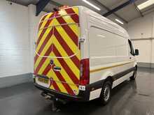 Mercedes-Benz Sprinter 2.0 315 CDI Progressive Panel Van 5dr Diesel Manual RWD L2 H2 Euro 6 (s/s) (150 ps) - U3055