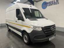 Mercedes-Benz Sprinter 2.0 315 CDI Progressive Panel Van 5dr Diesel Manual RWD L2 H2 Euro 6 (s/s) (150 ps) - U3055