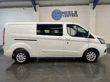 Ford Transit Custom 2.0 320 EcoBlue Limited Crew Van Double Cab 5dr Diesel Manual L2 H1 Euro 6 (s/s) (130 ps) - U3056