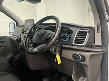 Ford Transit Custom 2.0 320 EcoBlue Limited Crew Van Double Cab 5dr Diesel Manual L2 H1 Euro 6 (s/s) (130 ps) - U3056