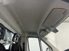 Peugeot Boxer 2.2 BlueHDi 335 Built for Business Tipper 2dr Diesel Manual L2 Euro 6 (s/s) (140 ps) 2.2 2dr Tipper - U3071