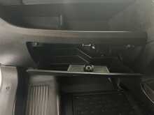 Peugeot Boxer 2.2 BlueHDi 335 Built for Business Tipper 2dr Diesel Manual L2 Euro 6 (s/s) (140 ps) 2.2 2dr Tipper - U3071