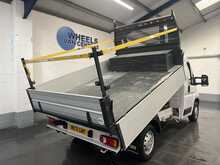 Peugeot Boxer 2.2 BlueHDi 335 Built for Business Tipper 2dr Diesel Manual L2 Euro 6 (s/s) (140 ps) 2.2 2dr Tipper - U3071