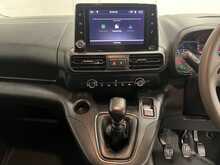 Vauxhall Combo 1.5 Turbo D 2300 Pro Panel Van 6dr Diesel Manual L2 H1 Euro 6 (s/s) (100 ps) - U3072