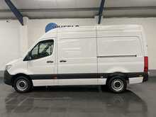 Mercedes-Benz Sprinter 2.0 315 CDI Progressive Panel Van 5dr Diesel Manual RWD L2 H2 Euro 6 (s/s) (150 ps) - U3084