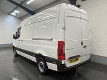 Mercedes-Benz Sprinter 2.0 315 CDI Progressive Panel Van 5dr Diesel Manual RWD L2 H2 Euro 6 (s/s) (150 ps) - U3084