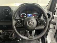 Mercedes-Benz Sprinter 2.0 315 CDI Progressive Panel Van 5dr Diesel Manual RWD L2 H2 Euro 6 (s/s) (150 ps) - U3084