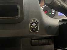 Mercedes-Benz Sprinter 2.0 315 CDI Progressive Panel Van 5dr Diesel Manual RWD L2 H2 Euro 6 (s/s) (150 ps) - U3084