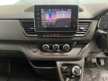 Renault Trafic 2.0 dCi Blue LL30 Advance Panel Van 5dr Diesel Manual L2 H1 Euro 6 (s/s) (130 ps) - U3095