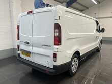 Renault Trafic 2.0 dCi Blue LL30 Advance Panel Van 5dr Diesel Manual L2 H1 Euro 6 (s/s) (130 ps) - U3097