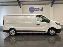 Renault Trafic 2.0 dCi Blue LL30 Advance Panel Van 5dr Diesel Manual L2 H1 Euro 6 (s/s) (130 ps) - U3097
